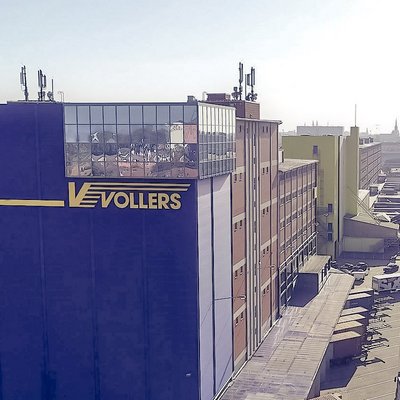 The office and warehouses in Bremen from afar